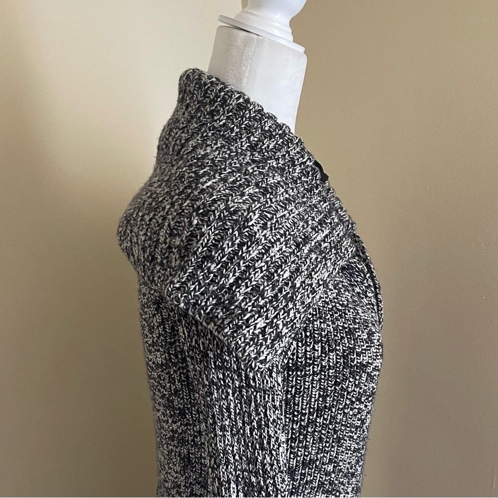 Club Monaco Marino Wool Sweater - Picture 3 of 8